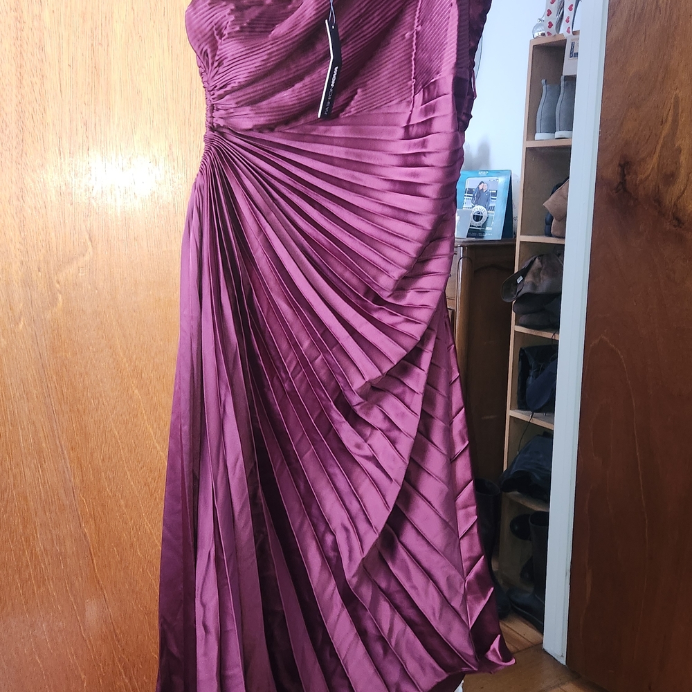 Fashion Nova One Shoulder Pleated Dress in Burgundy